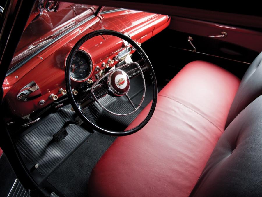Интерьер Ford Custom Deluxe Convertible Coupe 1950 года  (фото 4 из 8)